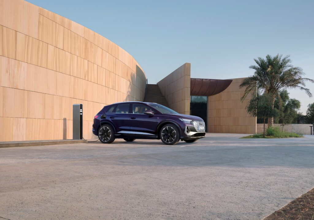 Q4_2021_2466_without_cast_bt_50pr_4 Audi Q4 e-tron